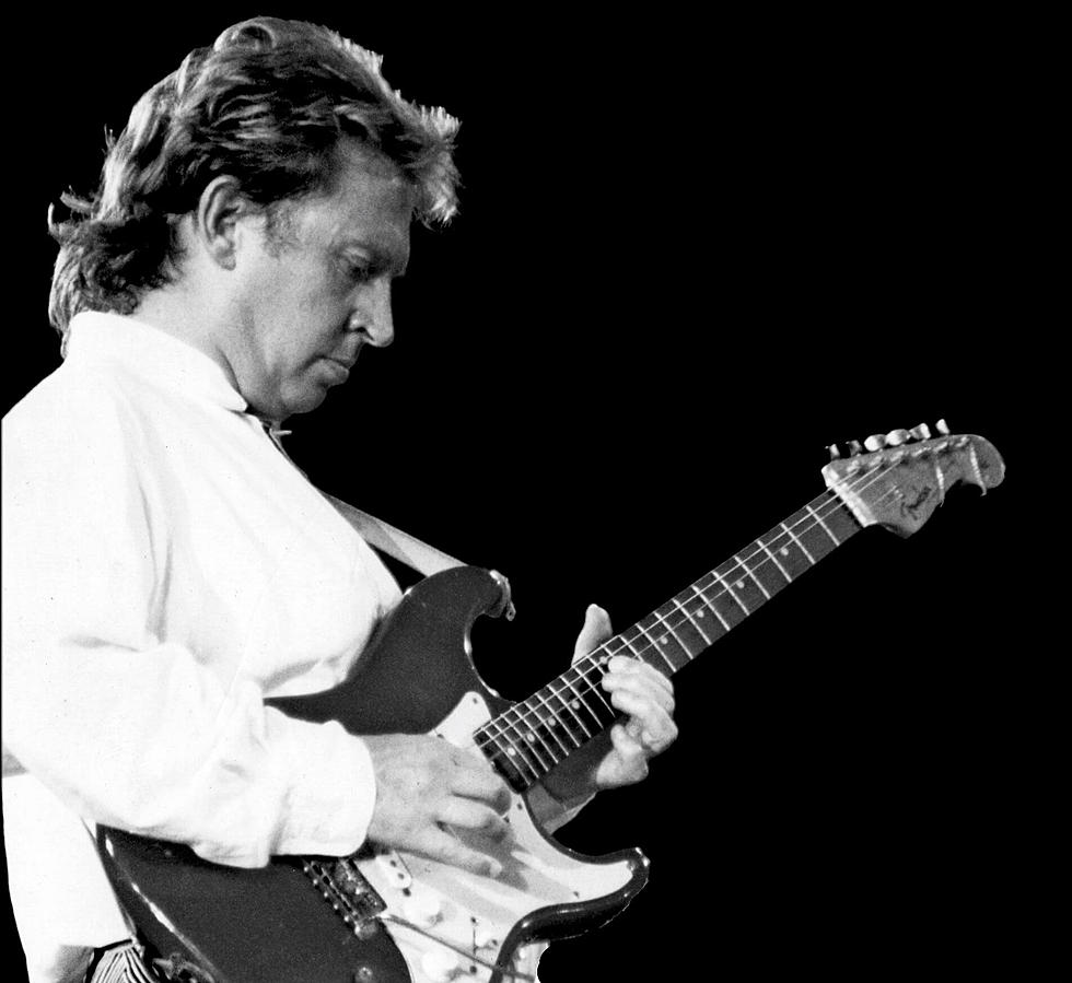 Legendary Guitarist Andy Summers Performs at &#8216;The Egg&#8217; October 11th; Enter To Win