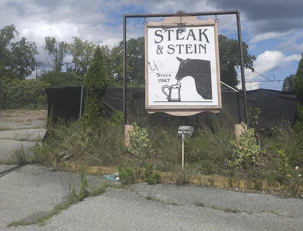 What’s Going in the Former Steak & Stein Spot in Newburgh?