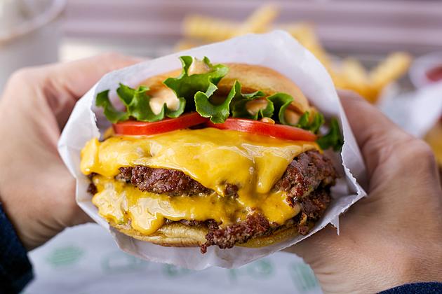 4 Hudson Valley Restaurants Have Huge Deals for Cheeseburger Day