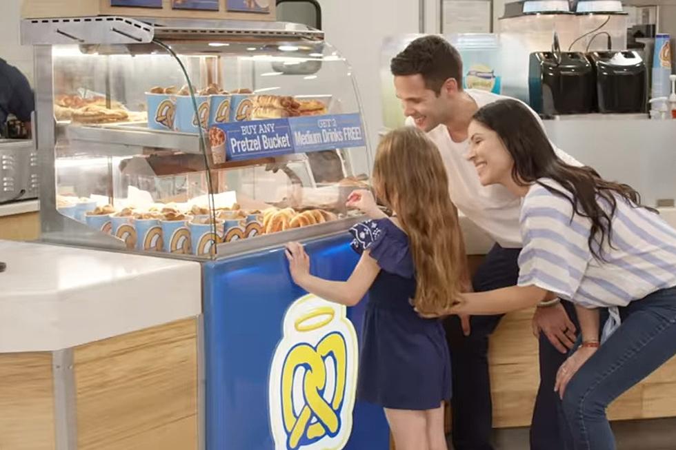 Why is Auntie Anne’s Pretzels Closed in the Poughkeepsie Galleria?