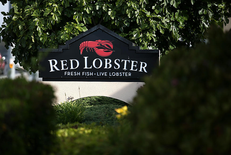 NY State Woman Charged With Threatening to Shoot Up Red Lobster