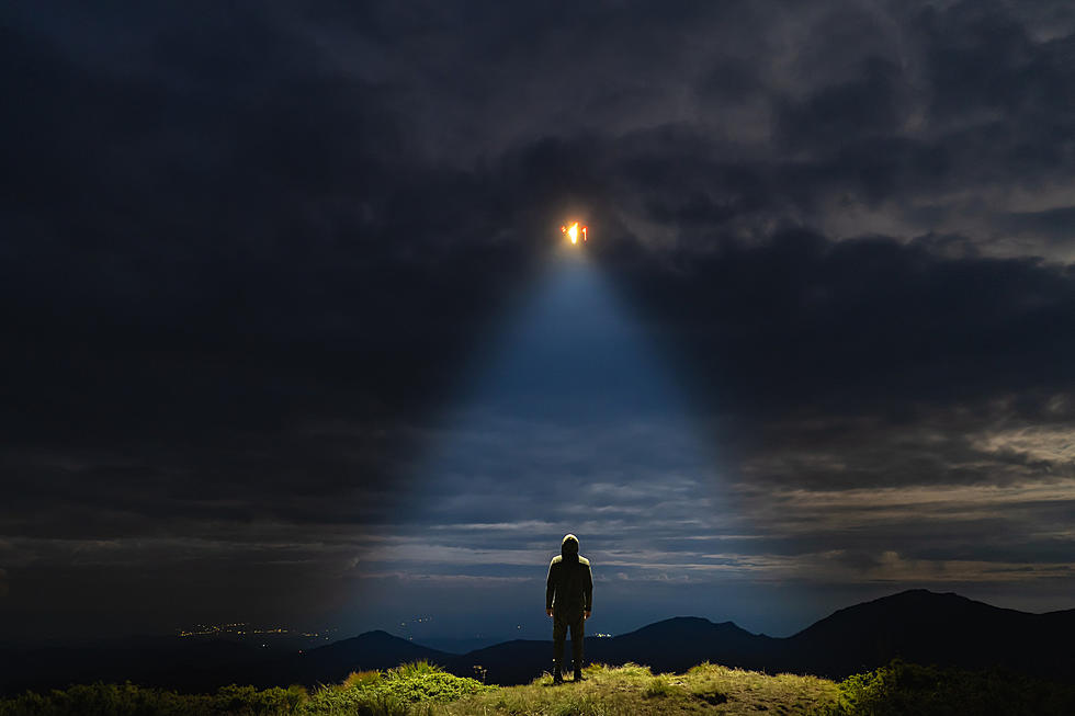 UFO That ‘Shot Down A Cylindrical Beam Of Light’ Reported Over New York State