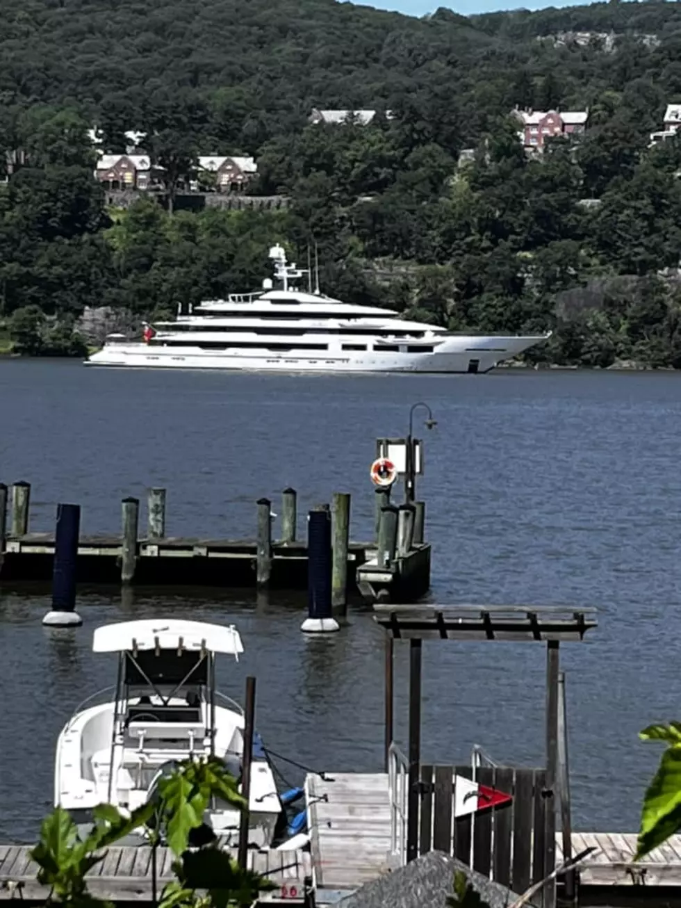 Who’s Superyacht Was This Spotted on the Hudson River?