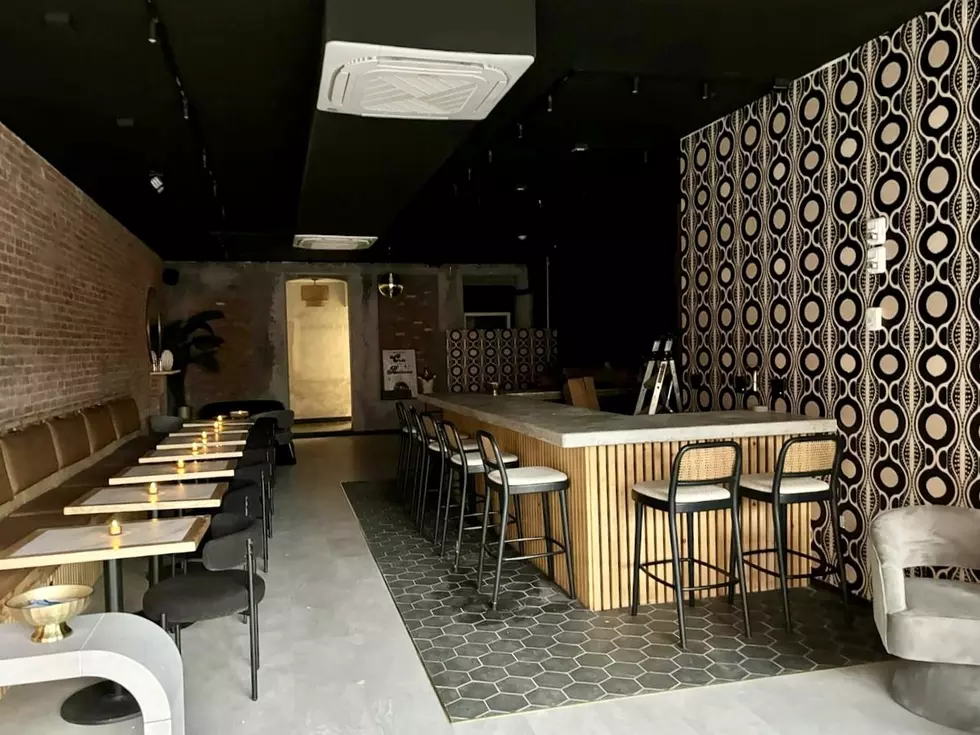 Day & Nite Lounge