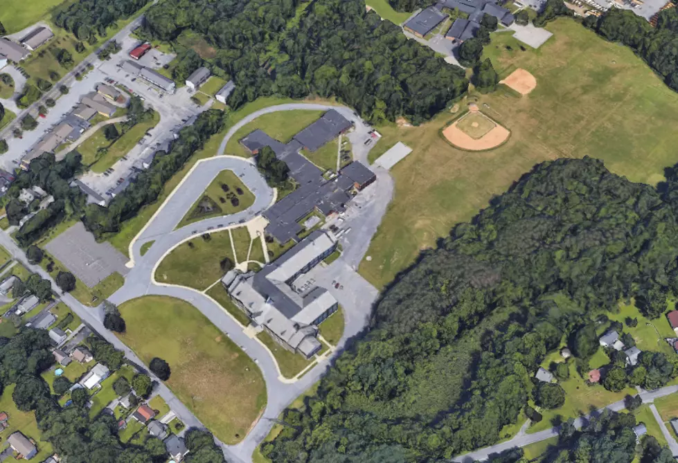 Man With Bulletproof Vest, Knife at Hudson Valley School Arrested