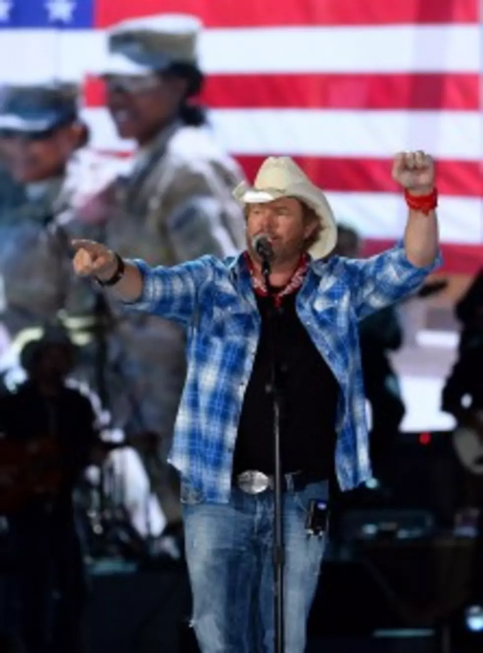 Toby Keith Jamming In the Rain (VIDEO)