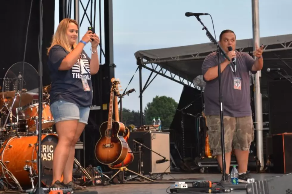 Dutchess County Fair: The Wolf Takes the Grandstand [VIDEO]