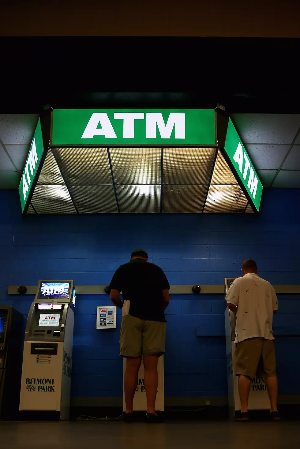 Watch A Moron Try To Blow Up An ATM (VIDEO)