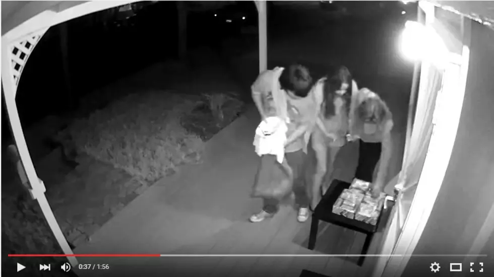 Mom Steals Candy from Kids (VIDEO)