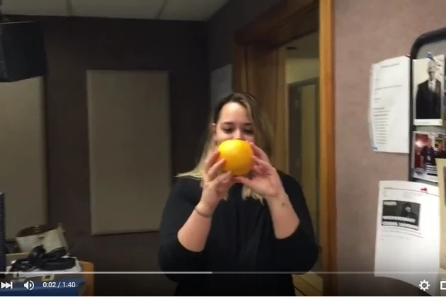 Jess Shows Off The Largest Orange Ever (VIDEO)