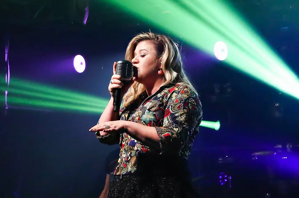 10 Kelly Clarkson Country Covers