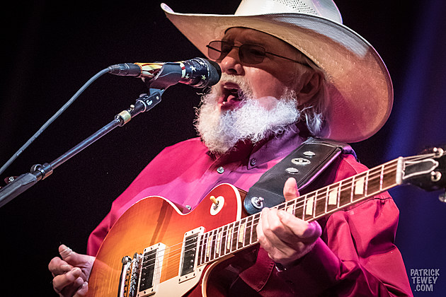 Another Take on Charlie Daniels&#8217; Performance at the Paramount [Photos]