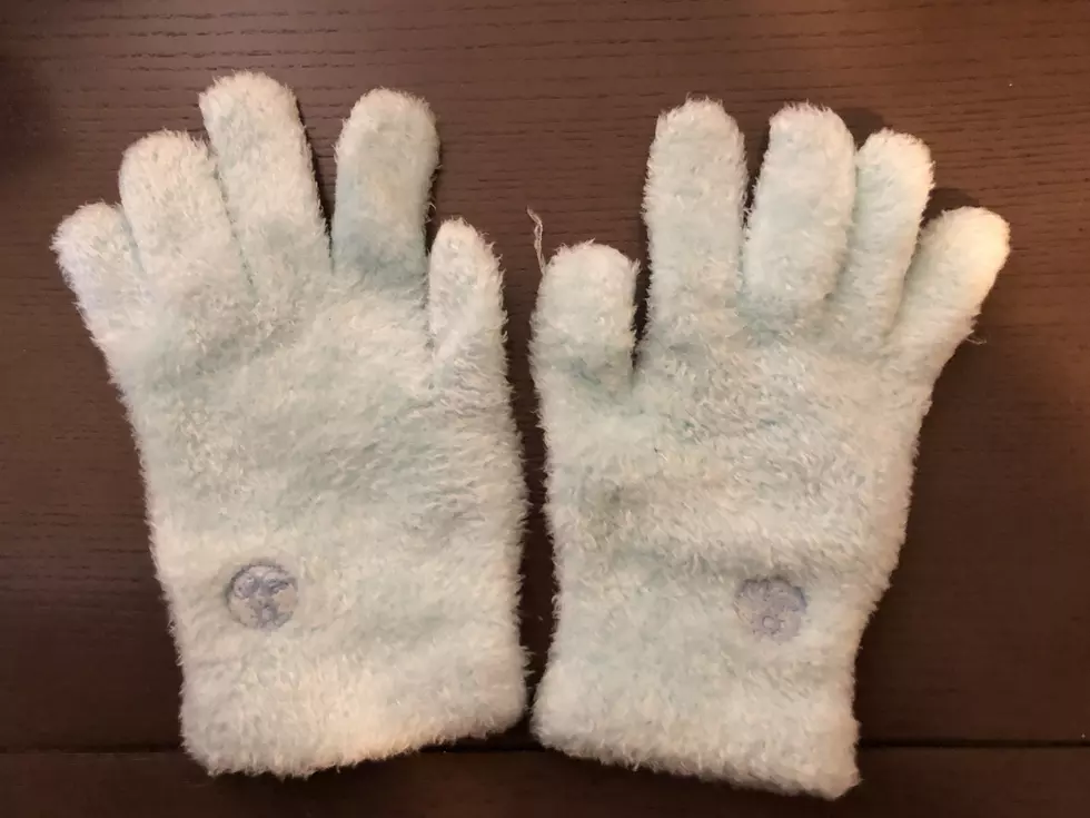 These Gloves Help Avoid Dry Hands This Winter