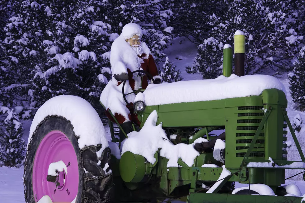 Christmas Tractor Parade in Pine Bush (VIDEO)