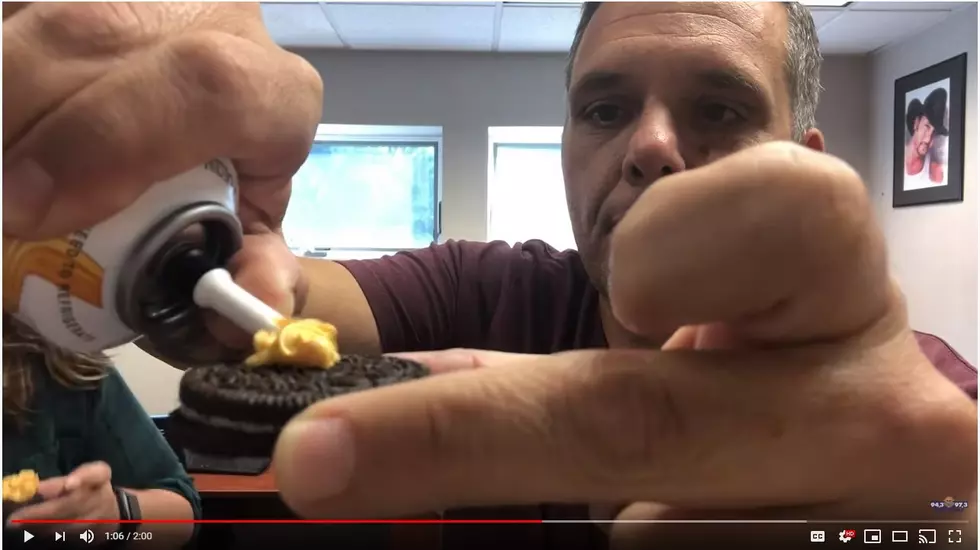 Testin&#8217; Our Taste Buds: Oreo&#8217;s and Cheese Wiz (VIDEO)