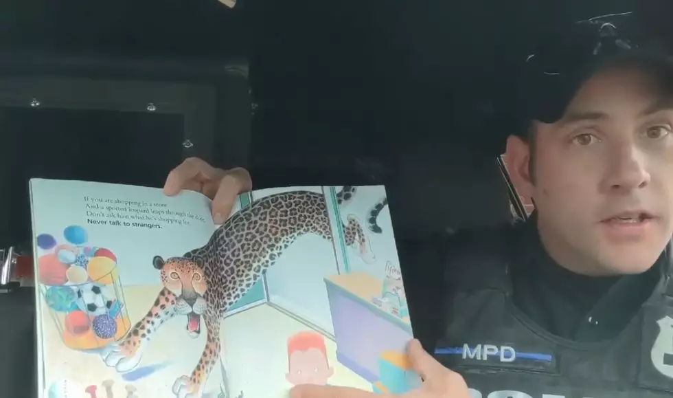 Local Police Officer Reads to Kids While Social Distancing