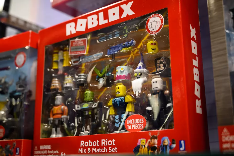 My Kids Got Me Hooked On This App - robot ipad roblox