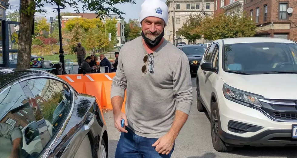 Celebrity Spotting: Christopher Meloni Hanging out in Newburgh