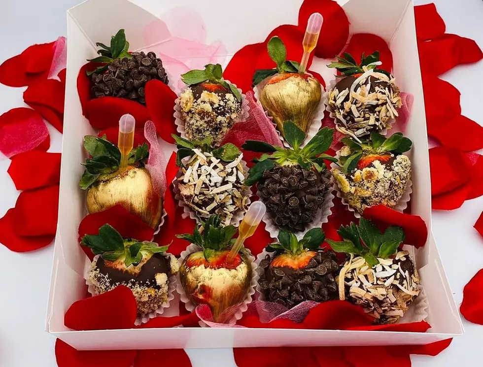 Hudson Valley Valentine’s Day: Things Dipped in Chocolate