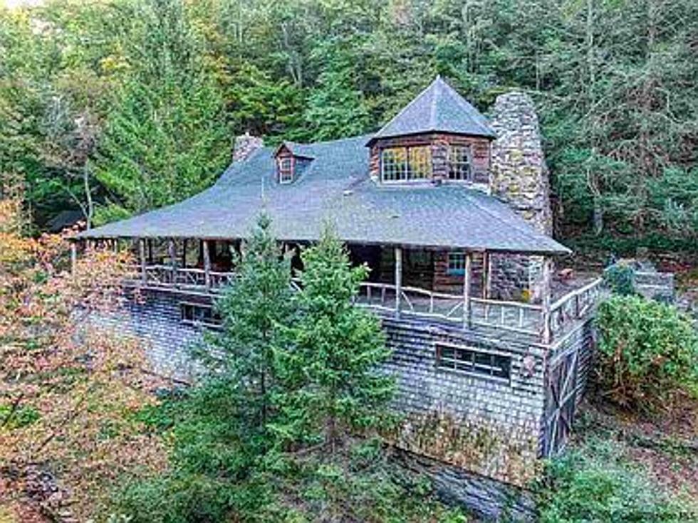 Fairytale Lodge in the Catskills Looking for a Storybook Ending