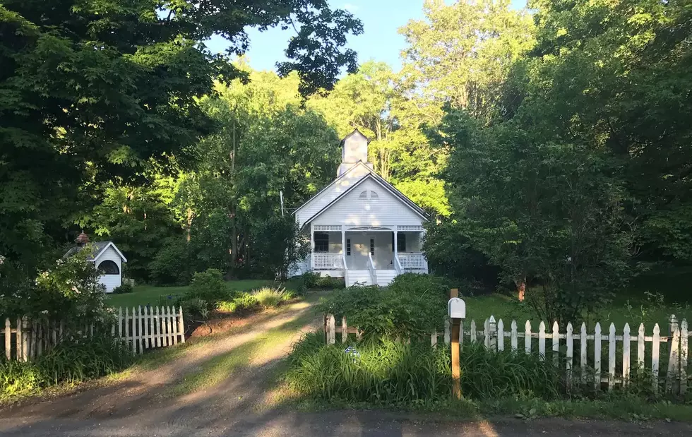 Restored 19th-Century Schoolhouse in Kingston Is One of the Most Popular Airbnb&#8217;s of 2020