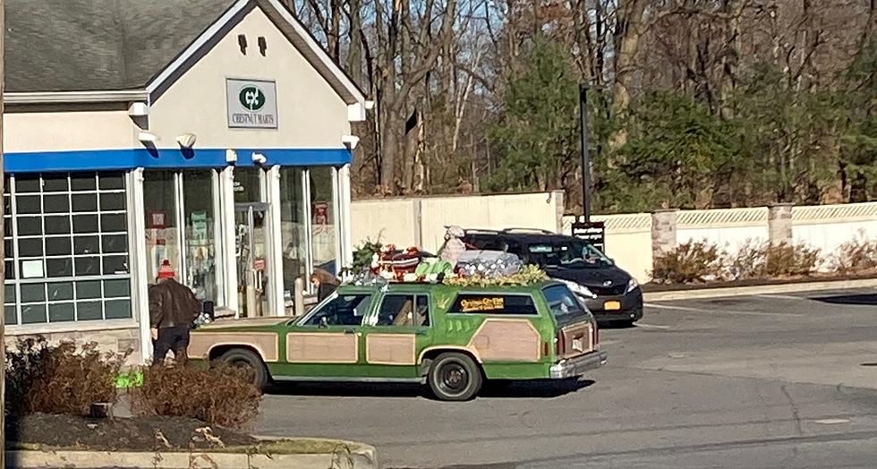 The Family Truckster Brings the Holiday Spirit to New Paltz