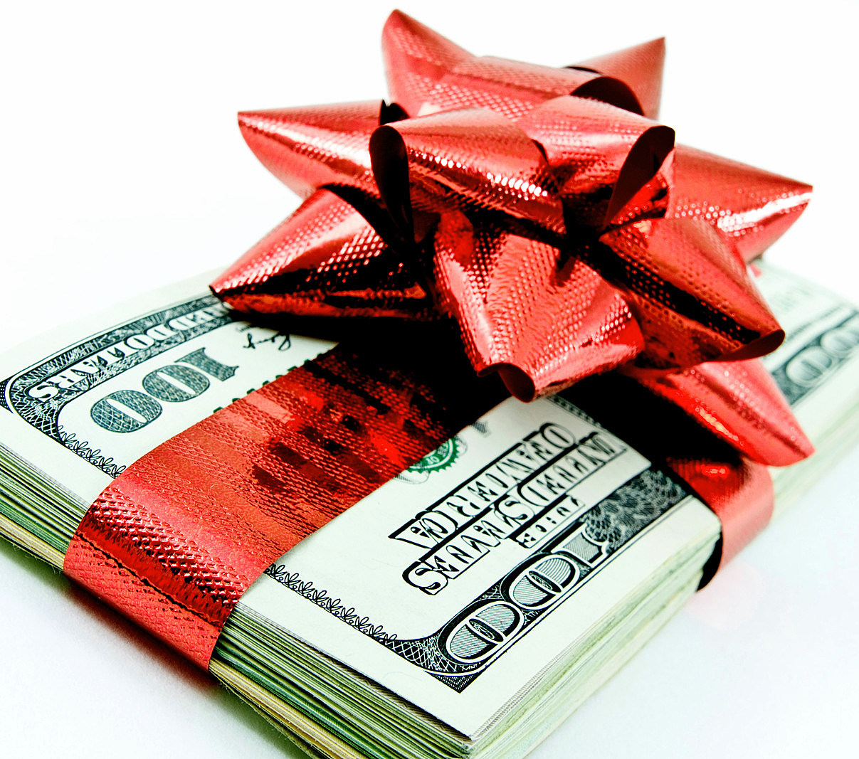 How to Give a Monetary Gift and Minimize Taxes - SmartAsset | SmartAsset