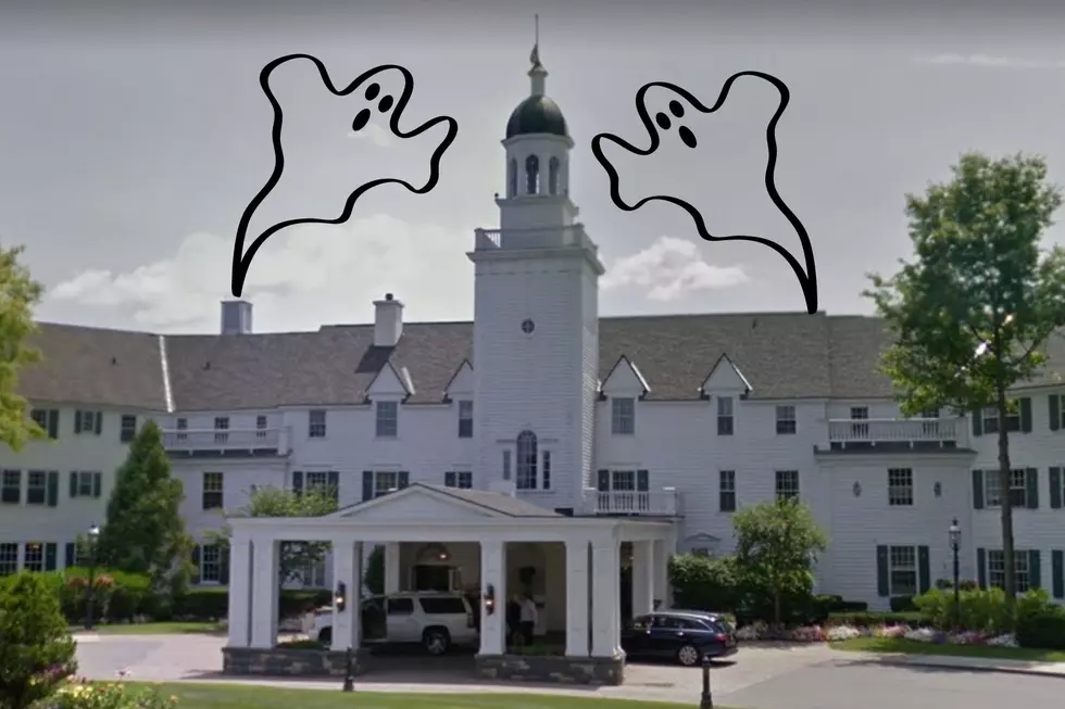 This Bolton Landing Hotel Offers Ghost Hunting Tours Year Round