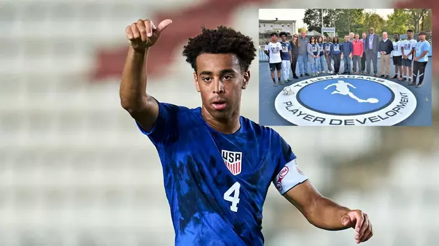 Soccer Pro Tyler Adams Assists in 2 New Mini Pitches in Poughkeepsie