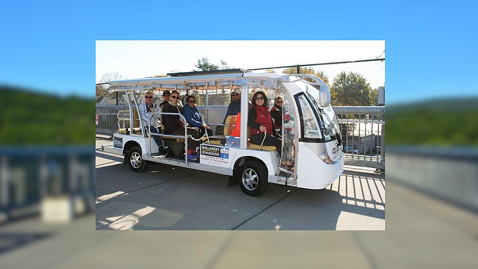 Electric Tram Ready To Roll Across The Walkway Over The Hudson 