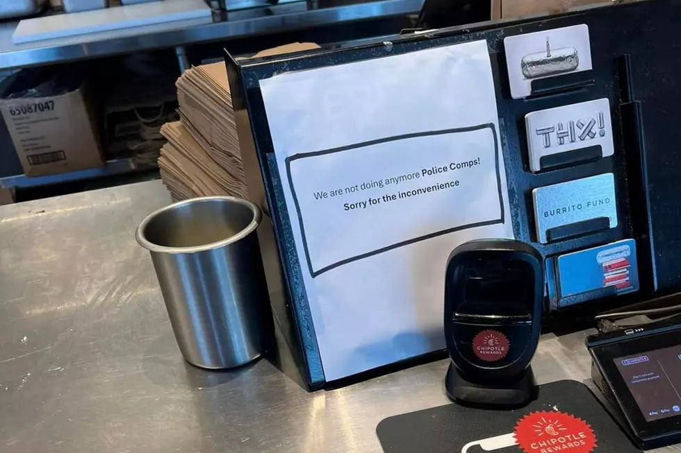 Chipotle Ends Police Comps