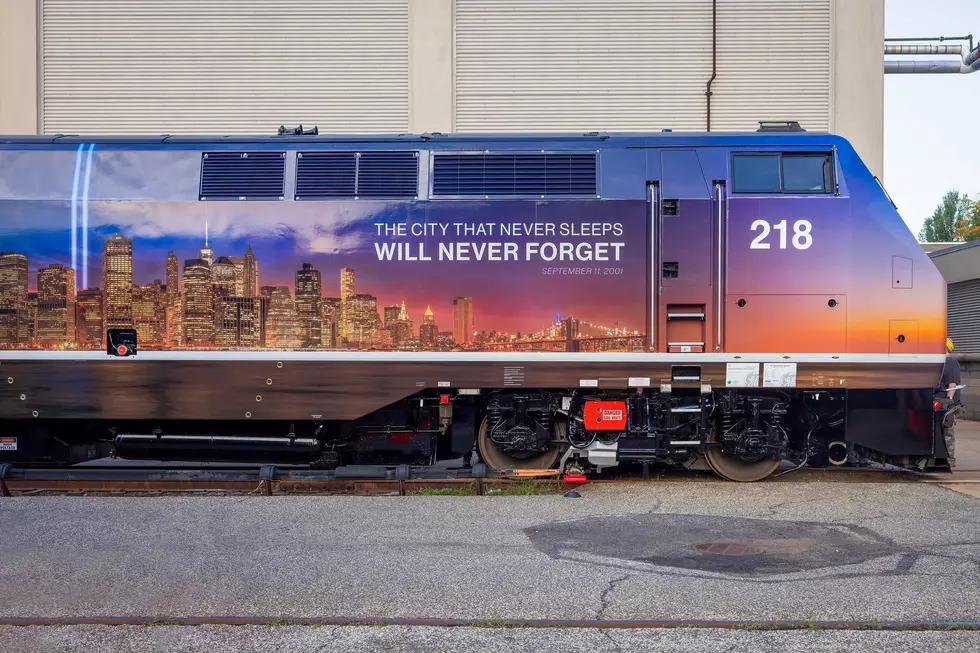 New Metro-North Train Honors 9/11 Victims and First Responders