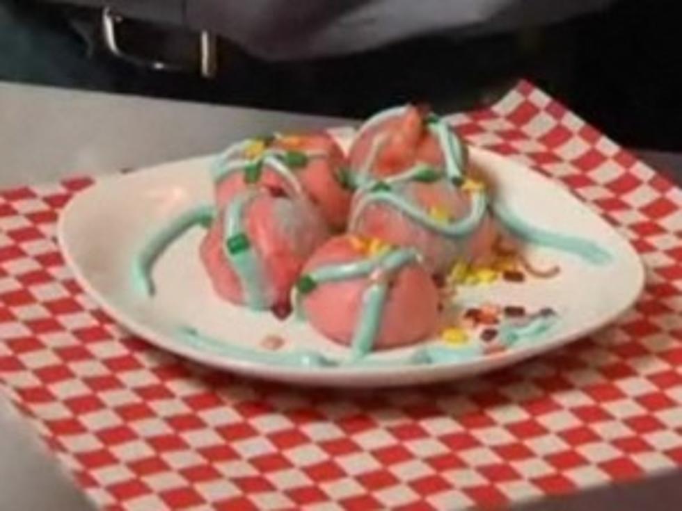 Deep Fried Bubble Gum Wins Most Creative At Texas State Fair [Video]
