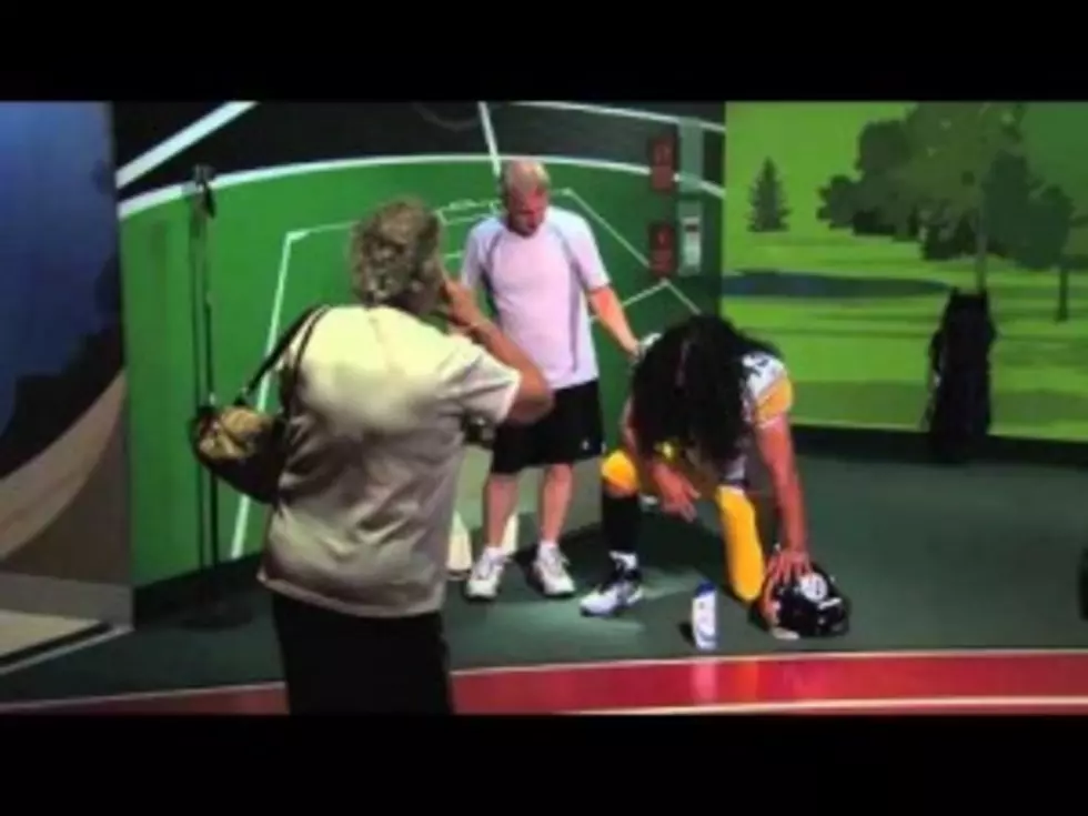 Troy Polamalu Scares Unsuspecting Fans At Wax Museum [Video]