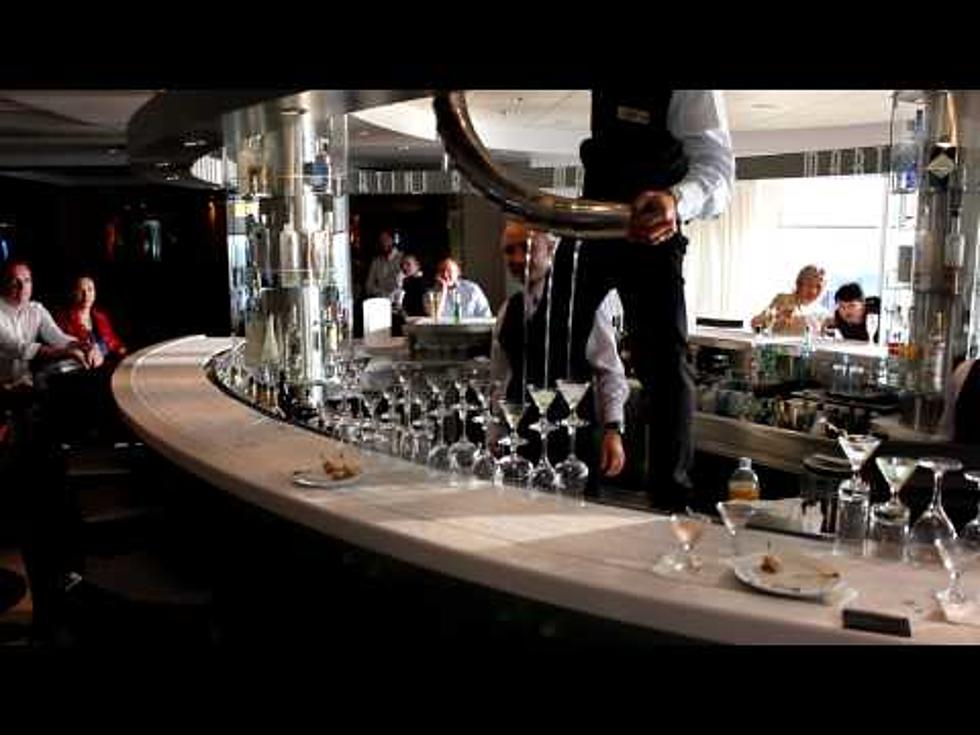 Best Bartender Ever? – Oui! [Video]