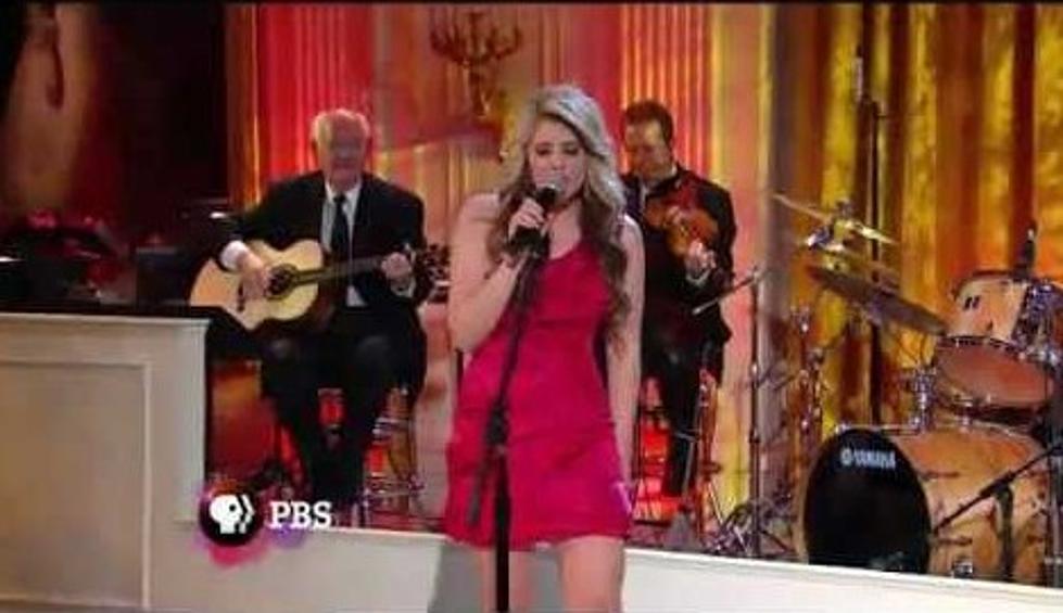 Lauren Alaina Goes ‘Classic’ At The White House [Video]