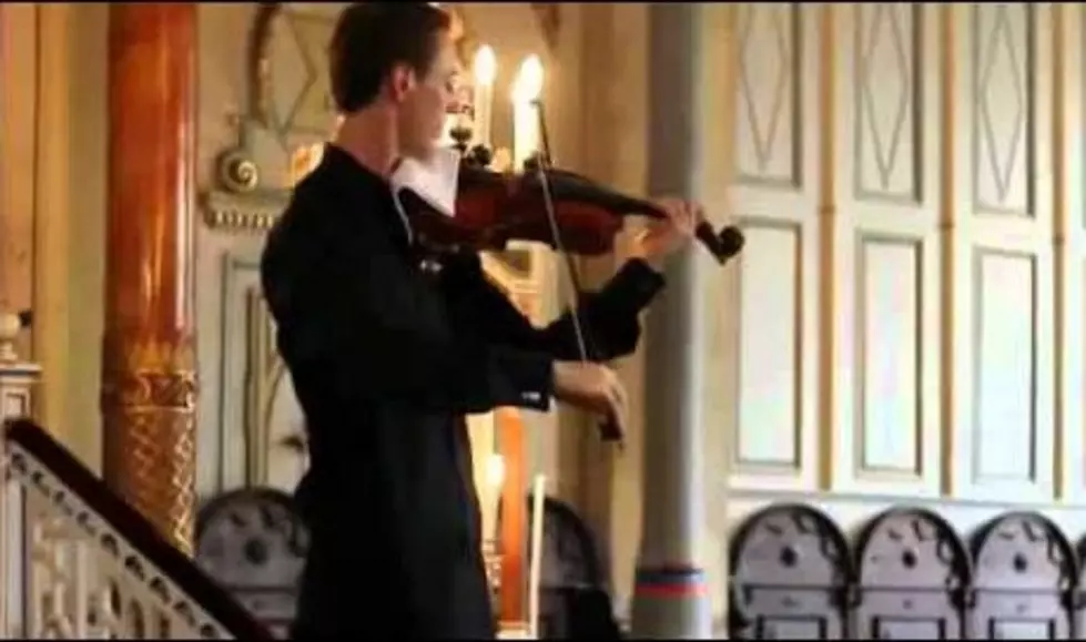 Irritated Violinist Plays Back Cell Phone Ringtone When Interrupted [Video]