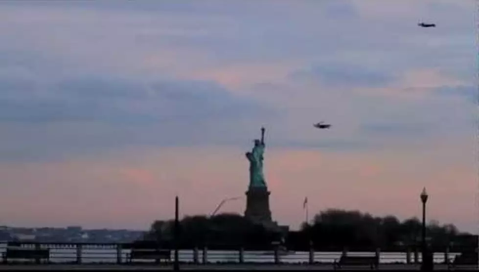 &#8216;People&#8217; Flying Over New York City Cause Quite A Stir [Video]