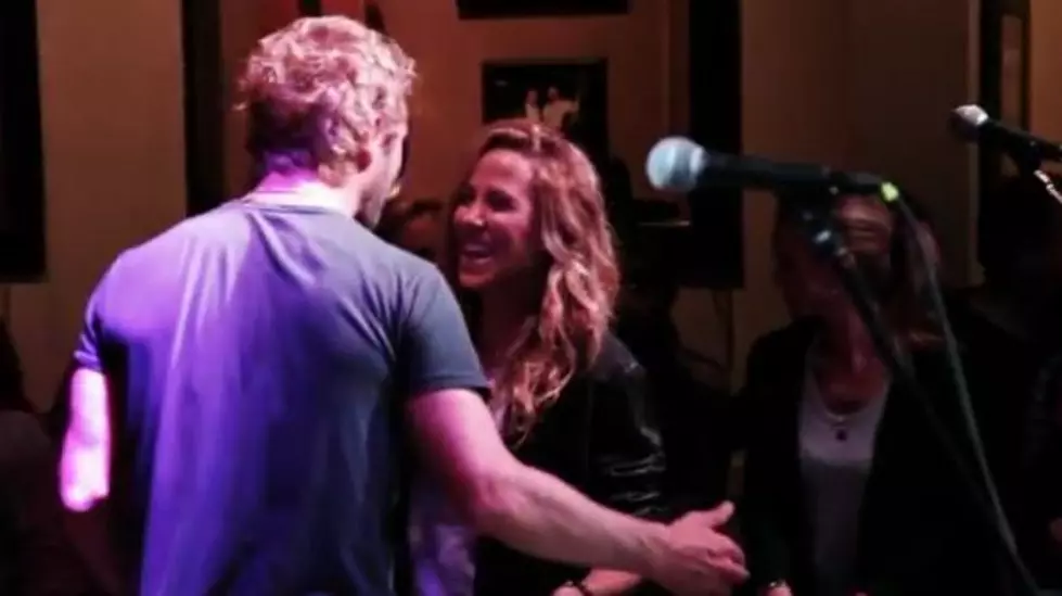 Dierks Bentley Gives a Last Minute Live Performance with Sheryl Crow [VIDEO]