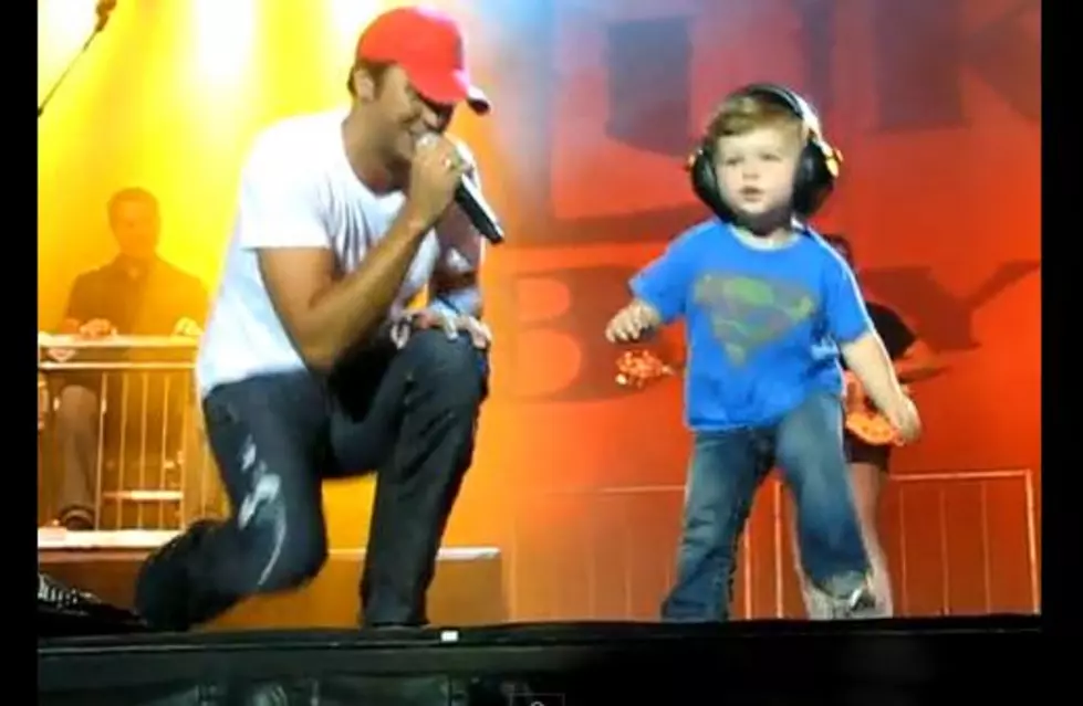 Luke Bryan&#8217;s Dance Moves Run in the Family &#8211; His Son Bo Can Shake It Too [VIDEO]