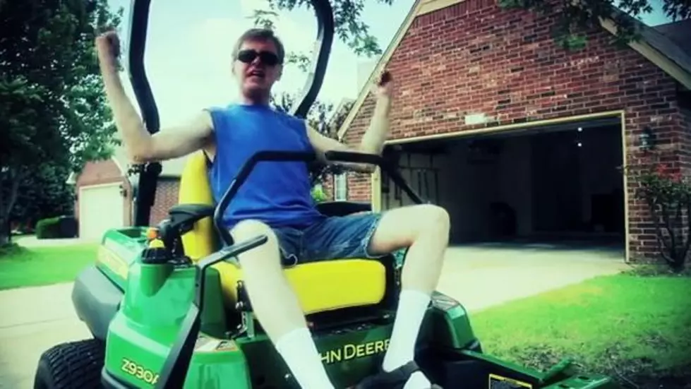Dad&#8217;s Life Explained With Hilarious Father&#8217;s Day Rap