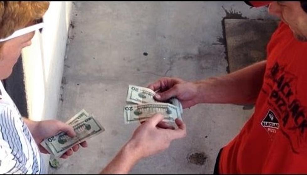 Pizza Delivery Guy Gets a Magical $100 Tip That Is Real
