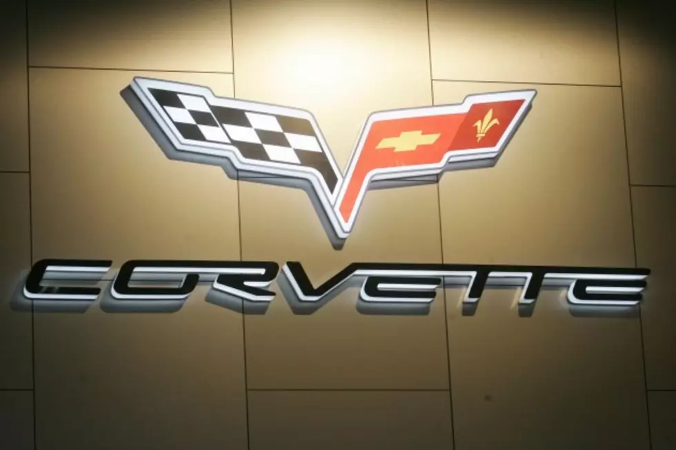 Gigantic Sinkhole Opens Up Inside the National Corvette Museum in Bowling Green