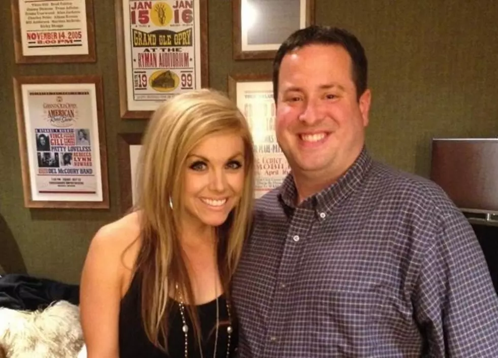 Eric Interviews Lindsay Ell Backstage at the Grand Ole Opry [VIDEO]