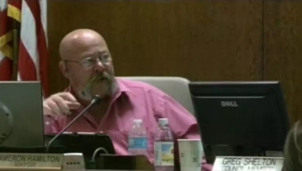Jon&#8217;s Idiot of the Week &#8211; Town Mayor Says Bullied Kids Need To Grow A Pair [Video]