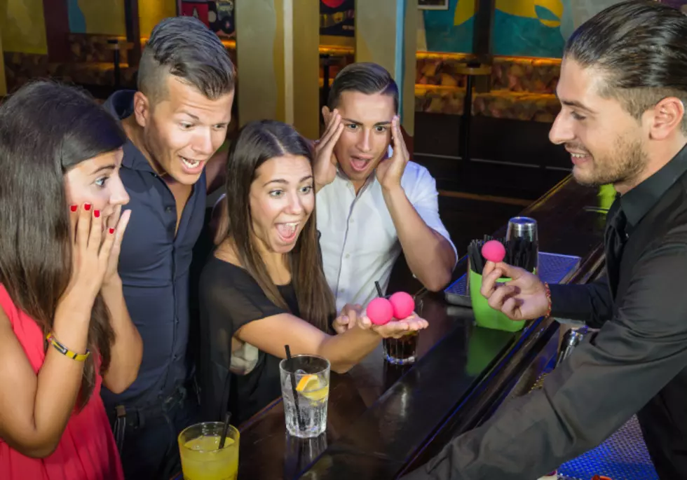 Jon’s Tips For Scoring Free Drinks This Weekend [Video]