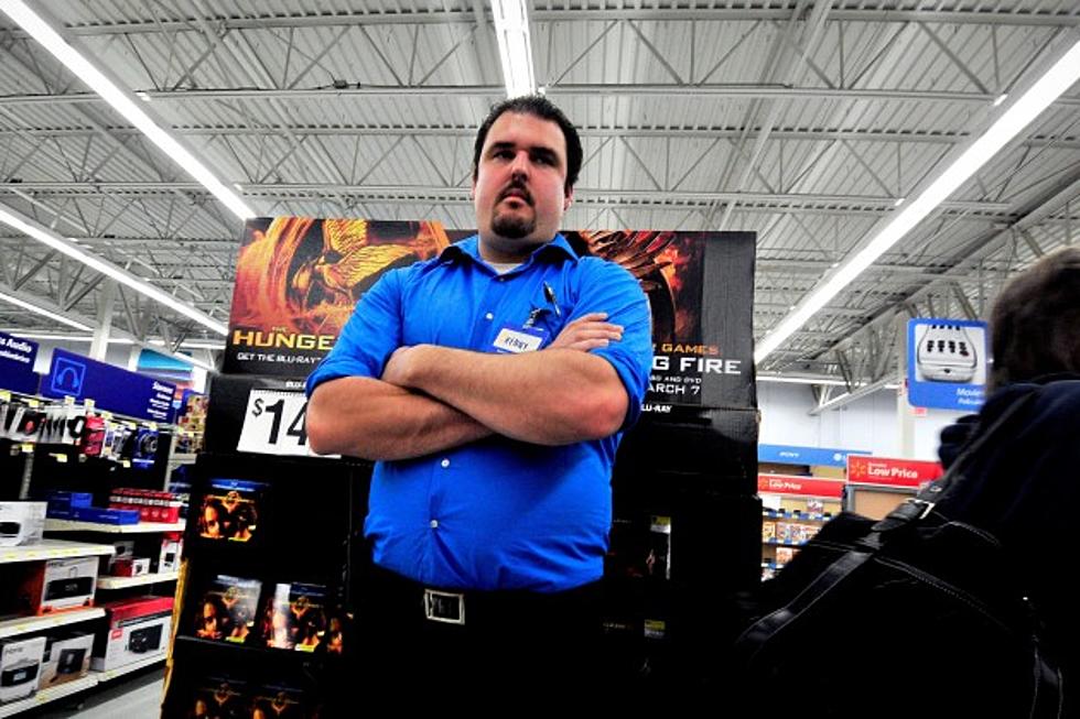 Walmart Low-Wage Workers Upset Over New Dress Code That Will Cost Them Money