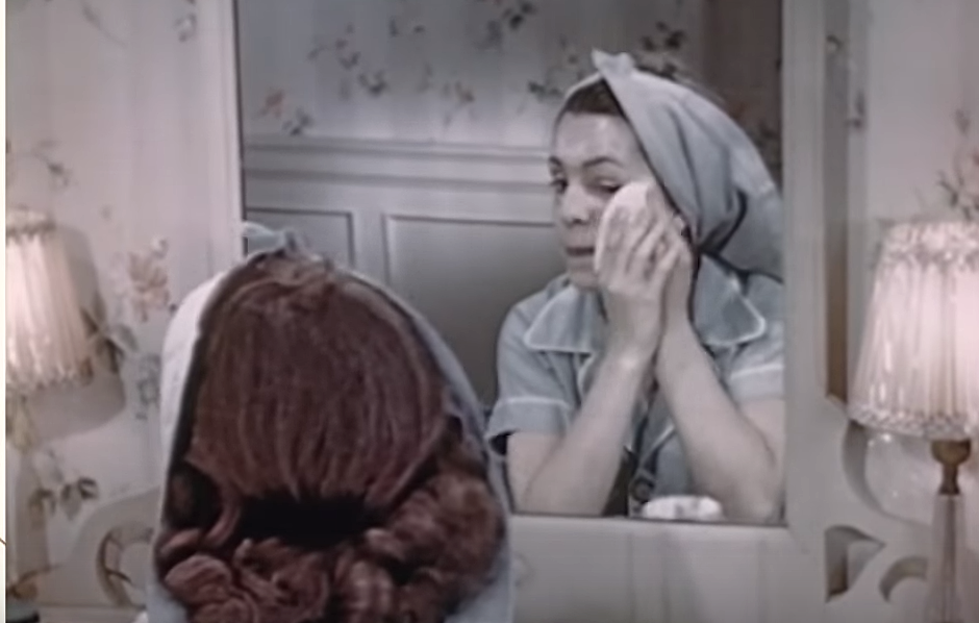 This Vintage 1940s Makeup Tutorial Shows How Much the Times Have Changed! [VIDEO]