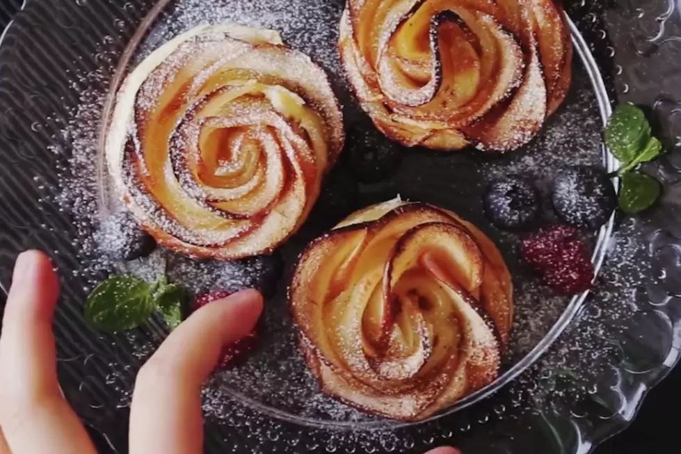 Cinnamon Apple Roses Are Easy to Make and Look Pretty! [VIDEO]