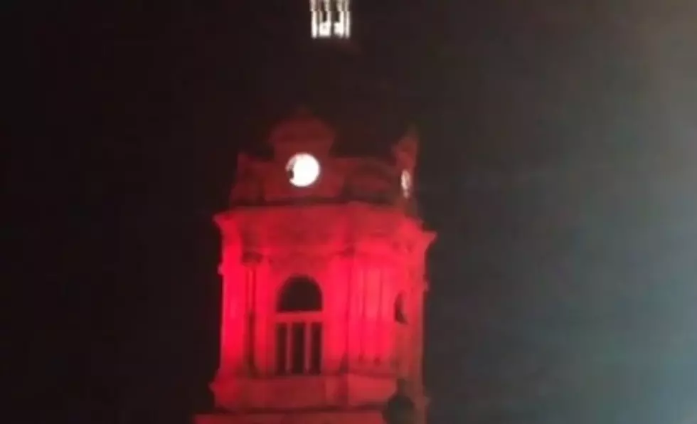 Did You Know…The Old Courthouse In Evansville Lights Up At Night? [VIDEO]